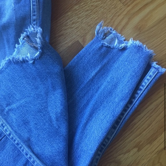 Sundry Light Wash Distressed Skinny Jeans - Picture 5 of 7